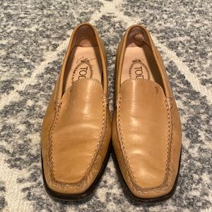 Tod’s sz 8.5 leather loafers